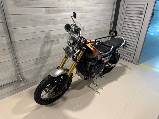 TRIUMPH BONNEVILLE SCRAMBLER 1200 XE 